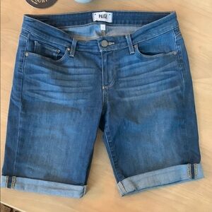 PAIGE denim shorts size 29✨